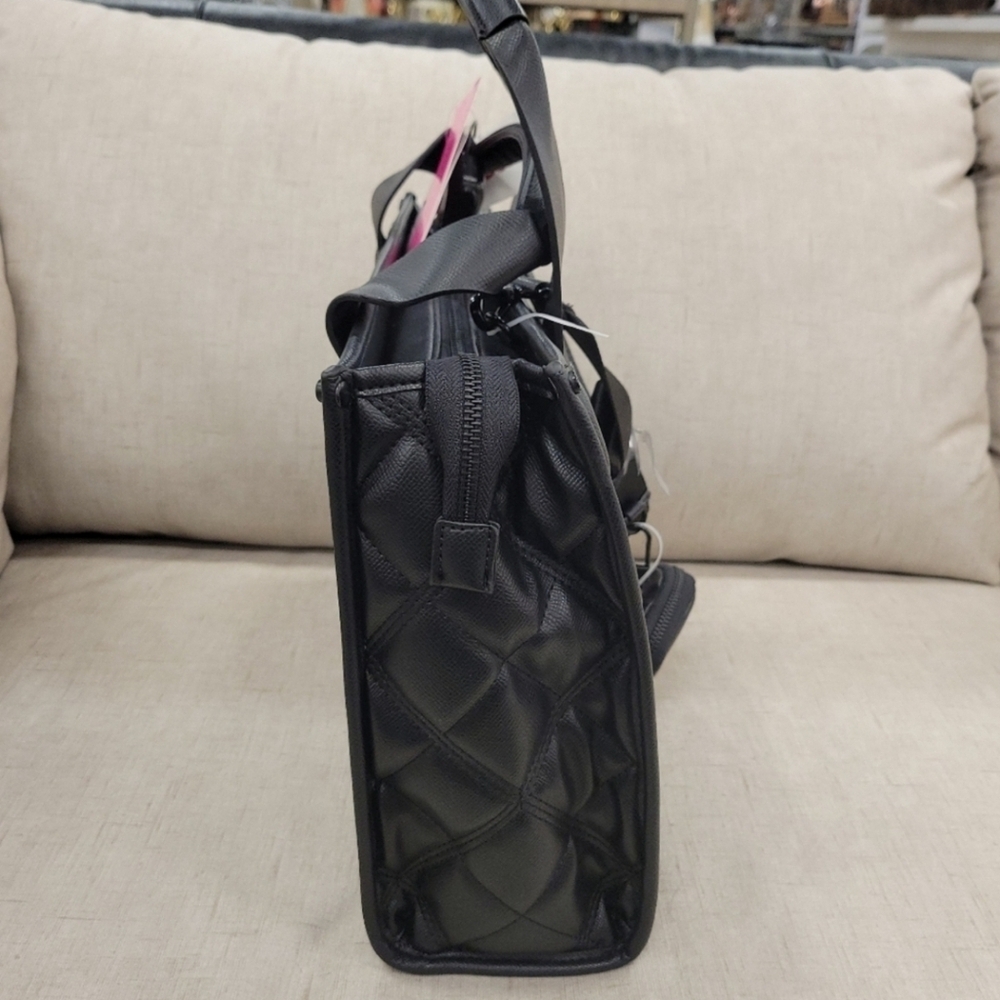 🖤🔹️Betsey Johnson🔹️ black Skull Tote Handbag or shoulder bag - Picture 8 of 9